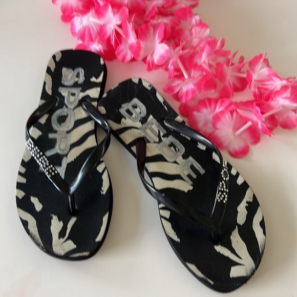 Bebe Sport Black Flip-flops, rhinestone logo perfect no missing stones, size 9 - Picture 7 of 7